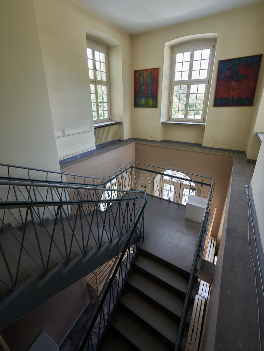 Fantazyjnie zakręcone i przepięknie wykonane ? schody we wrocławskich kamienicach i budynkach użyteczności publicznej