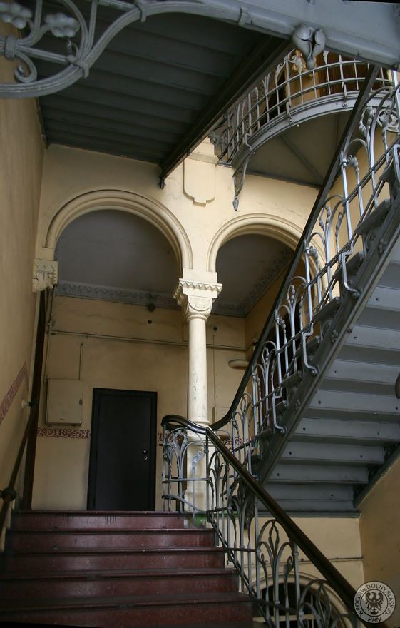 Fantazyjnie zakręcone i przepięknie wykonane ? schody we wrocławskich kamienicach i budynkach użyteczności publicznej