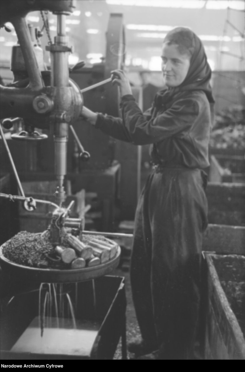 Kobiety pracujące w Pafawagu. Rok 1950.