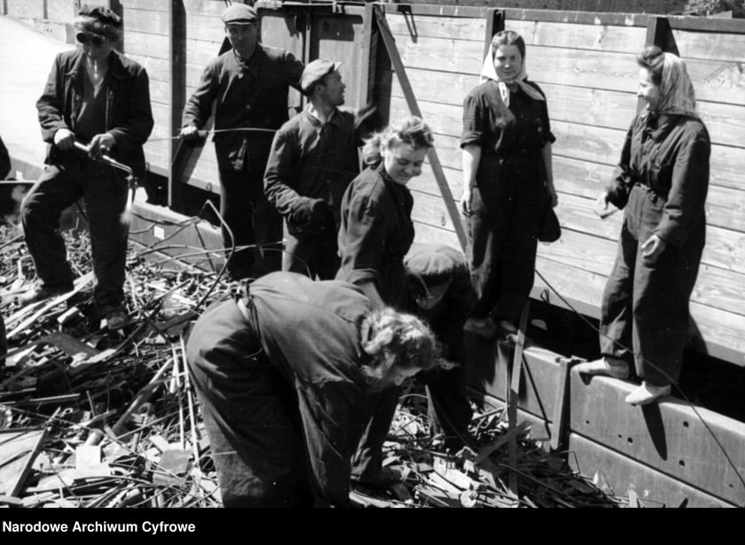 Kobiety pracujące w Pafawagu. Rok 1950.