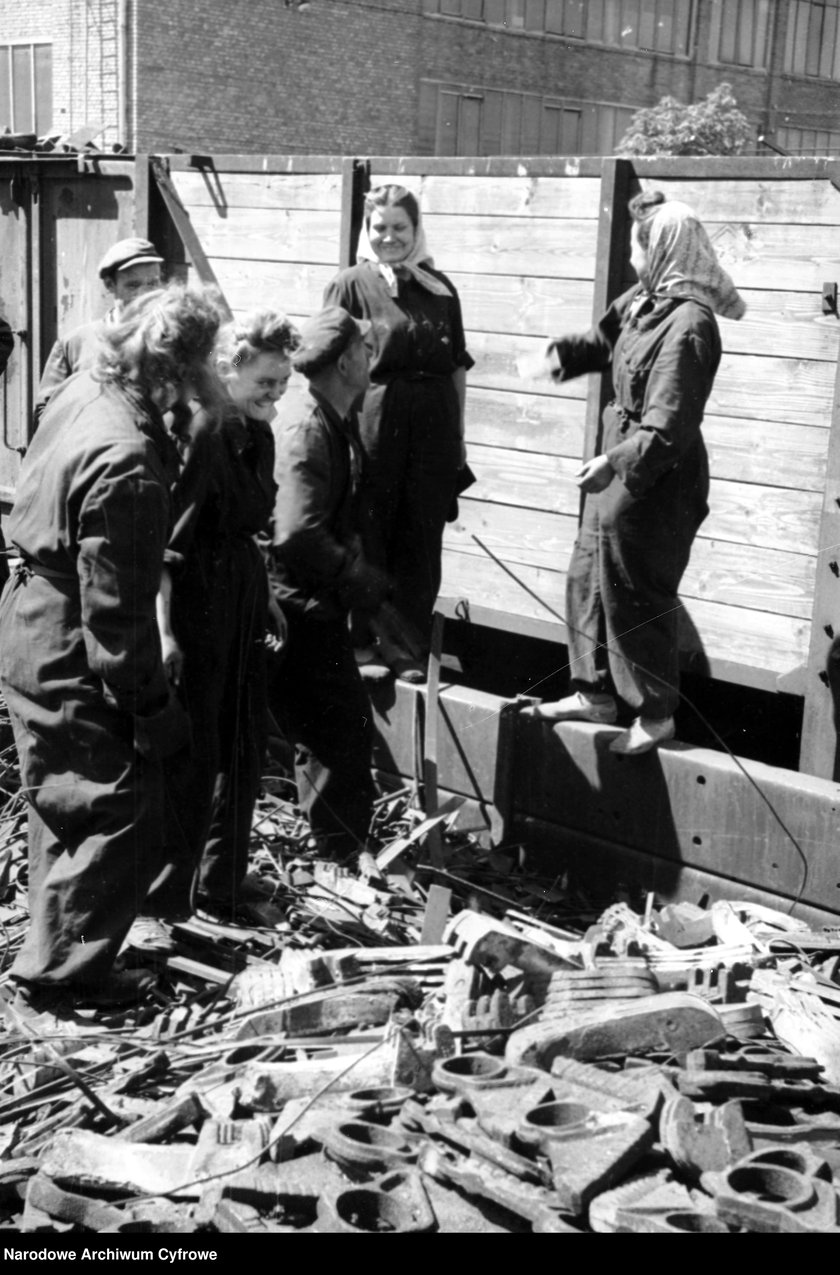 Kobiety pracujące w Pafawagu. Rok 1950.