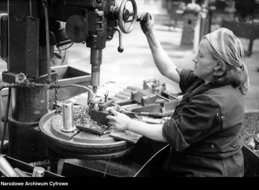 Kobiety pracujące w Pafawagu. Rok 1950.