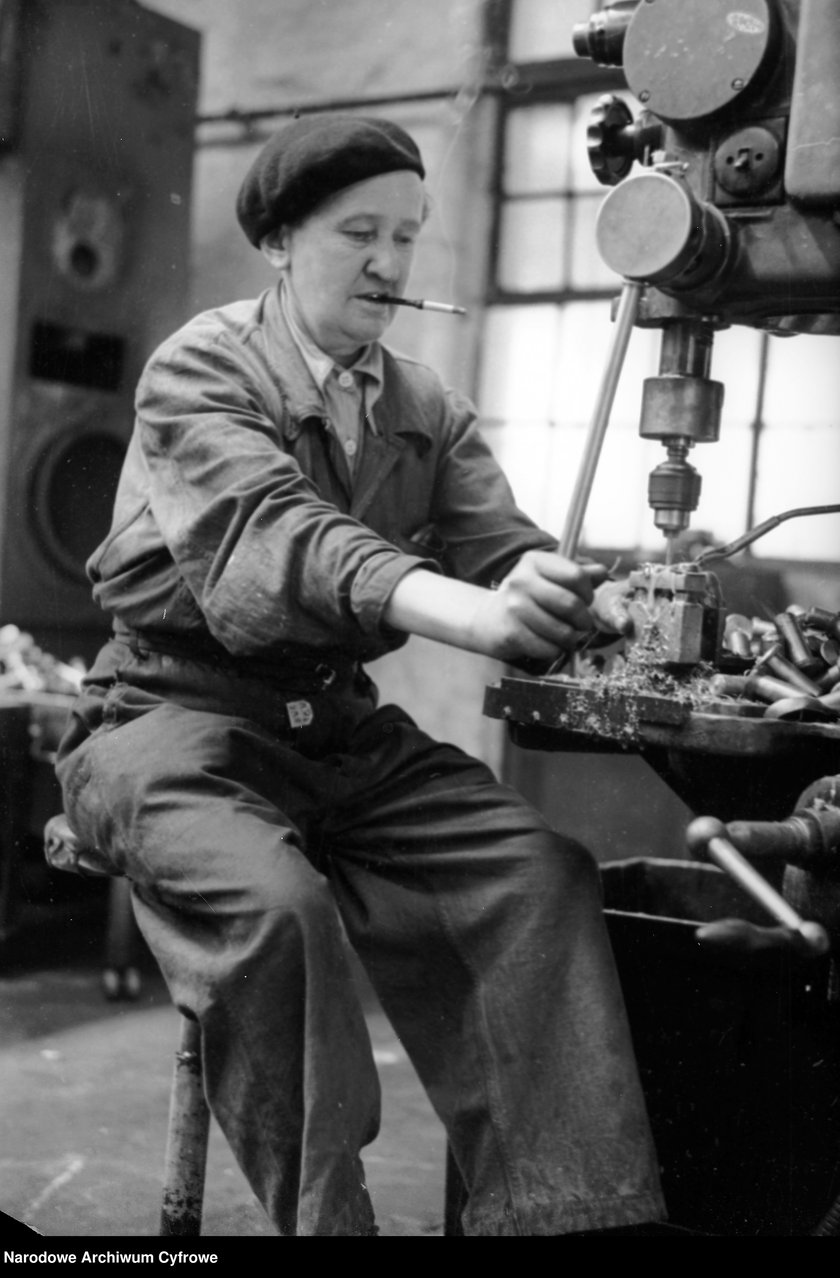 Kobiety pracujące w Pafawagu. Rok 1950.
