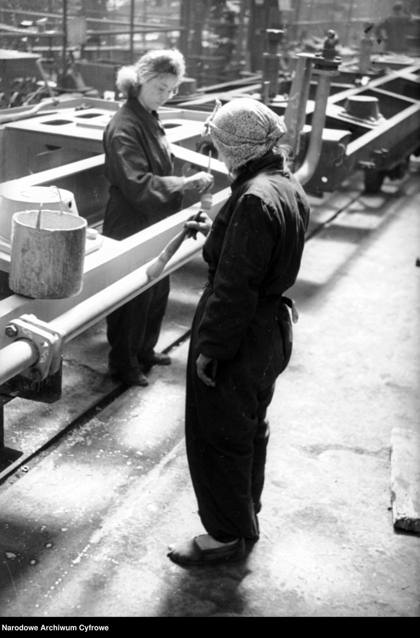 Kobiety pracujące w Pafawagu. Rok 1950.