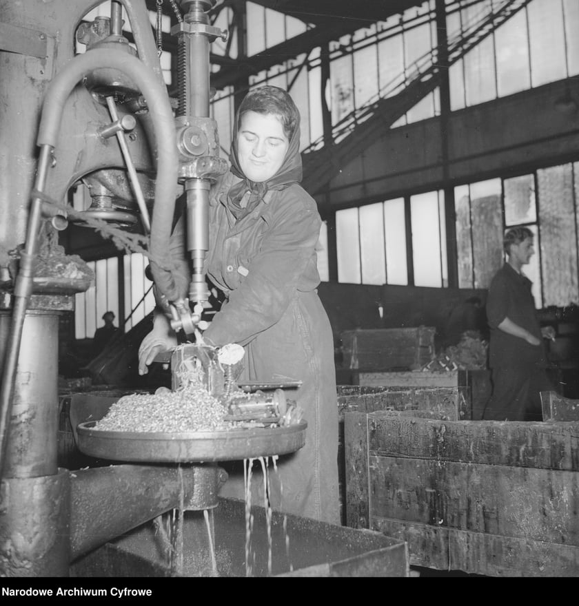 Kobiety pracujące w Pafawagu. Rok 1950.