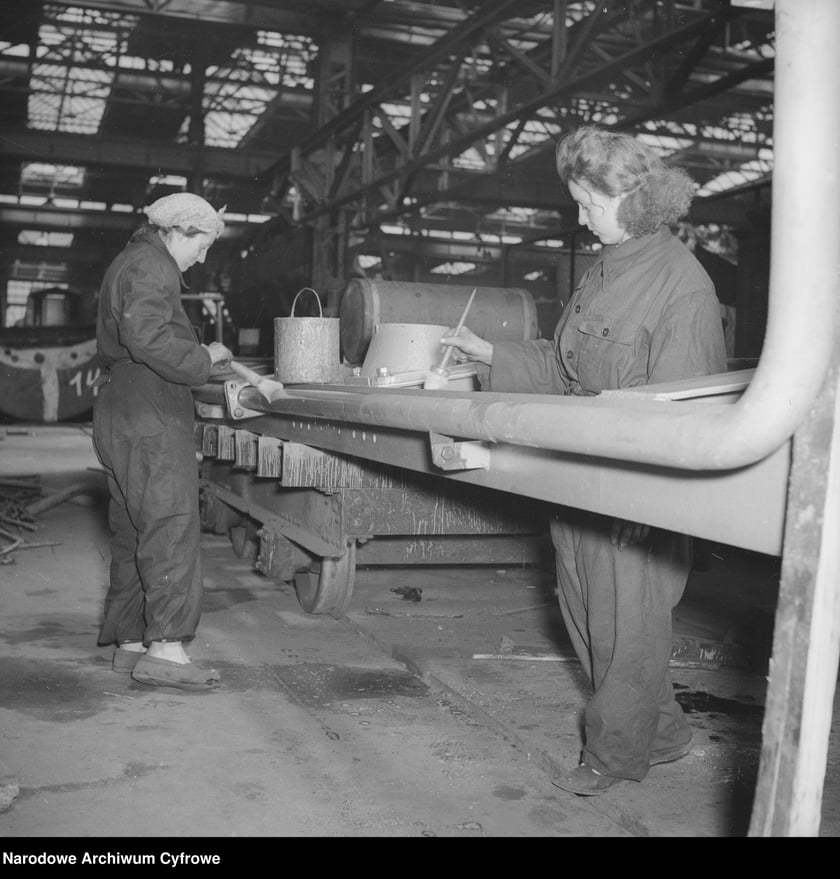 Kobiety pracujące w Pafawagu. Rok 1950.