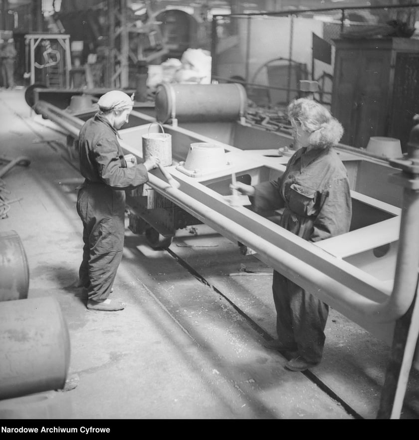 Kobiety pracujące w Pafawagu. Rok 1950.