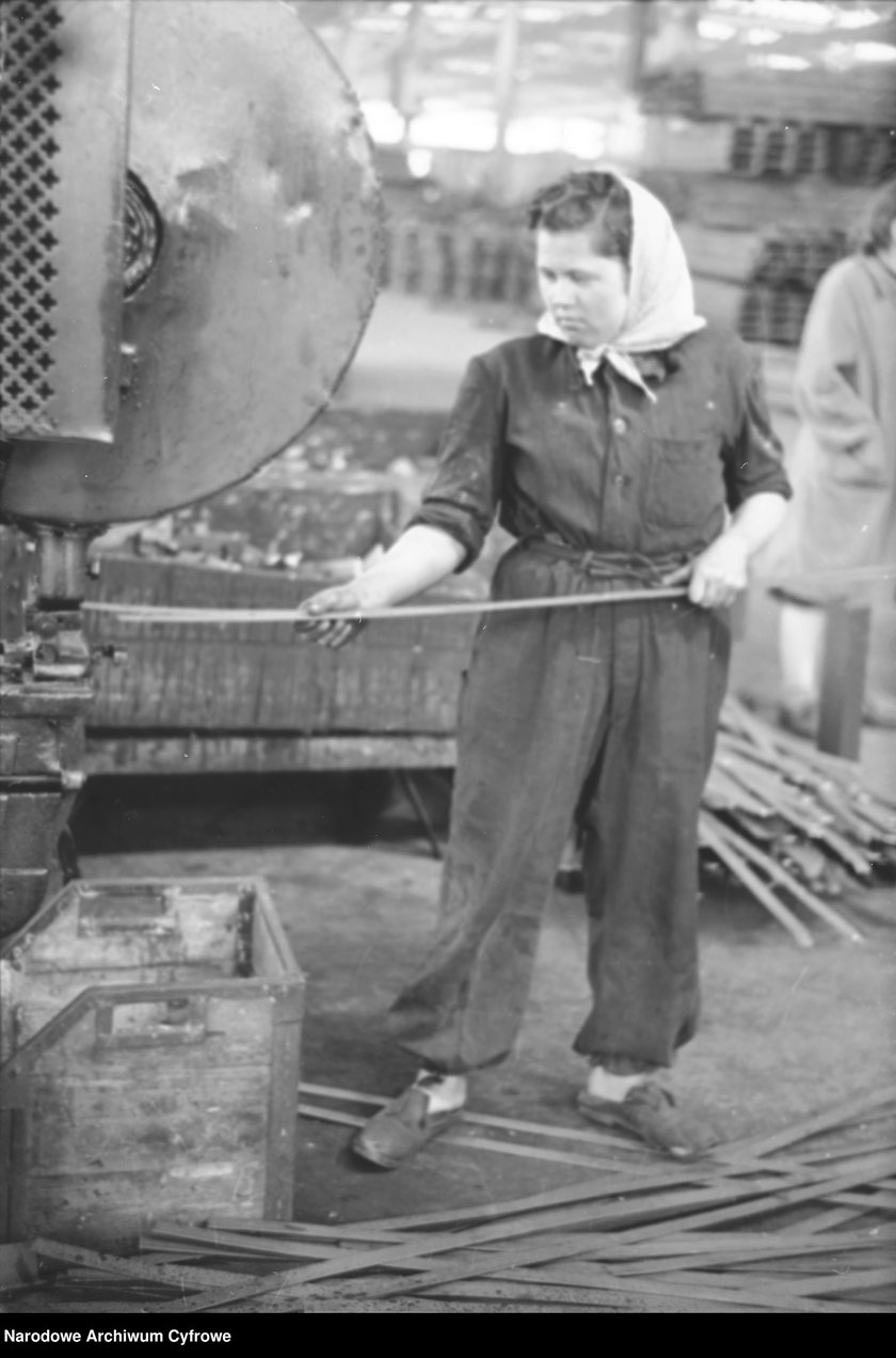 Kobiety pracujące w Pafawagu. Rok 1950.
