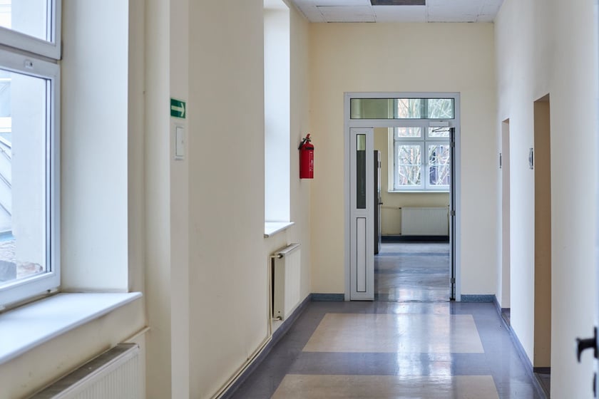Dawna Poczta Paczkowa i Telegraf pod adresem ul. Purykiniego 2 we Wrocławiu