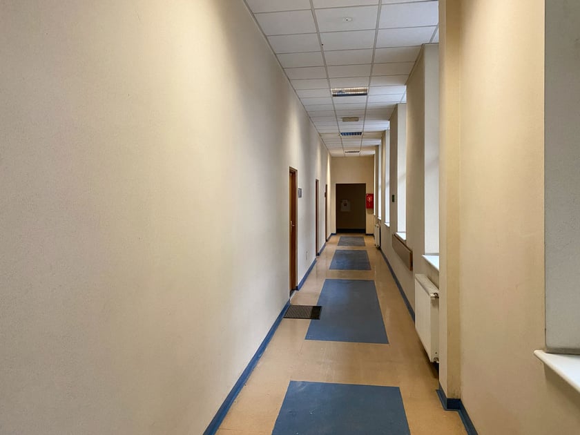 Dawna Poczta Paczkowa i Telegraf pod adresem ul. Purykiniego 2 we Wrocławiu