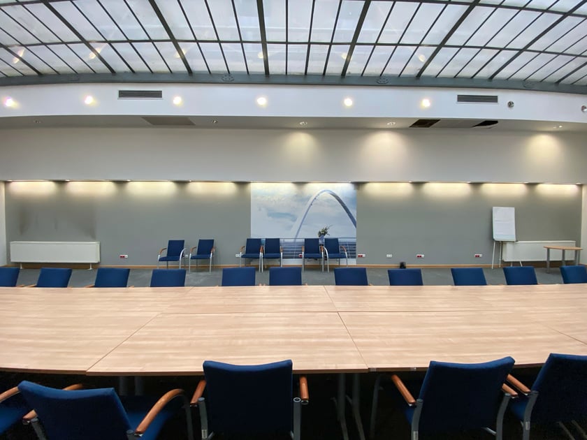 Dawna Poczta Paczkowa i Telegraf pod adresem ul. Purykiniego 2 we Wrocławiu