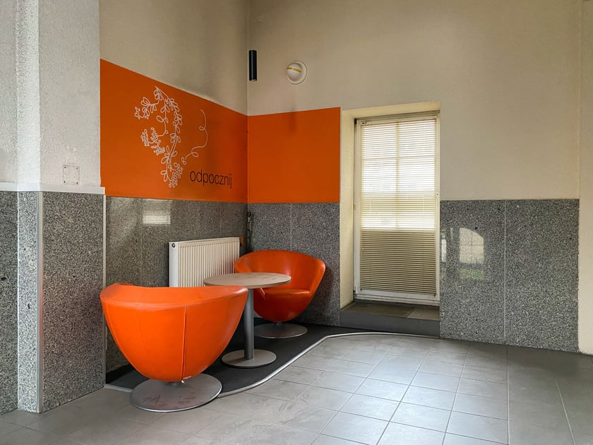 Dawna Poczta Paczkowa i Telegraf pod adresem ul. Purykiniego 2 we Wrocławiu