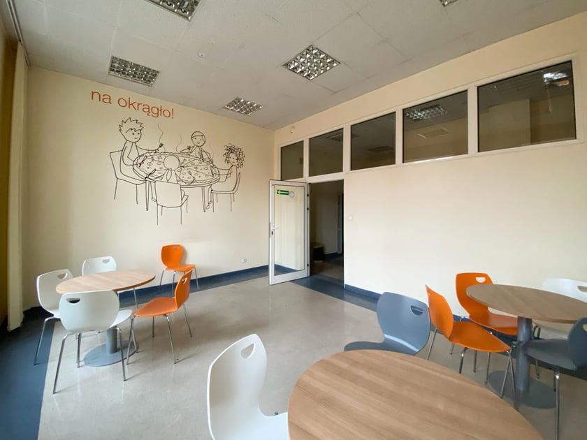 Dawna Poczta Paczkowa i Telegraf pod adresem ul. Purykiniego 2 we Wrocławiu