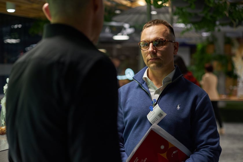 Na zdjęciu uczestnicy spotkania. W piątek, 9 grudnia br., w siedzibie Google we Wrocławiu zaprezentowano najbardziej wyczekiwaną publikację polskiej branży startupowej, czyli najnowszy raport ?Polskie Startupy 2022?.