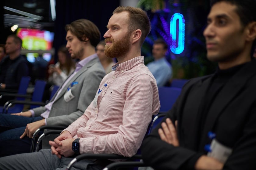 Na zdjęciu uczestnicy spotkania. W piątek, 9 grudnia br., w siedzibie Google we Wrocławiu zaprezentowano najbardziej wyczekiwaną publikację polskiej branży startupowej, czyli najnowszy raport ?Polskie Startupy 2022?.