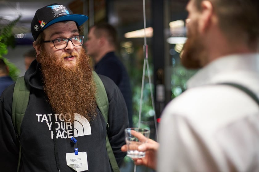 Na zdjęciu uczestnicy spotkania. W piątek, 9 grudnia br., w siedzibie Google we Wrocławiu zaprezentowano najbardziej wyczekiwaną publikację polskiej branży startupowej, czyli najnowszy raport ?Polskie Startupy 2022?.