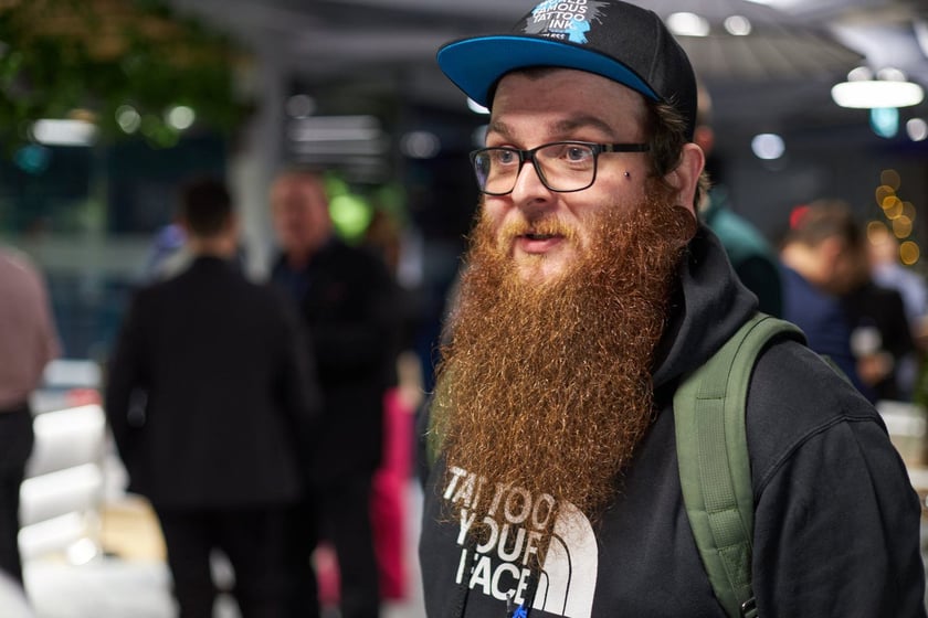 Na zdjęciu uczestnicy spotkania. W piątek, 9 grudnia br., w siedzibie Google we Wrocławiu zaprezentowano najbardziej wyczekiwaną publikację polskiej branży startupowej, czyli najnowszy raport ?Polskie Startupy 2022?.