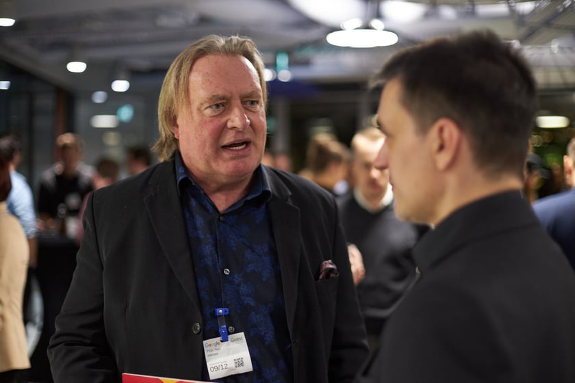 Na zdjęciu uczestnicy spotkania. W piątek, 9 grudnia br., w siedzibie Google we Wrocławiu zaprezentowano najbardziej wyczekiwaną publikację polskiej branży startupowej, czyli najnowszy raport ?Polskie Startupy 2022?.