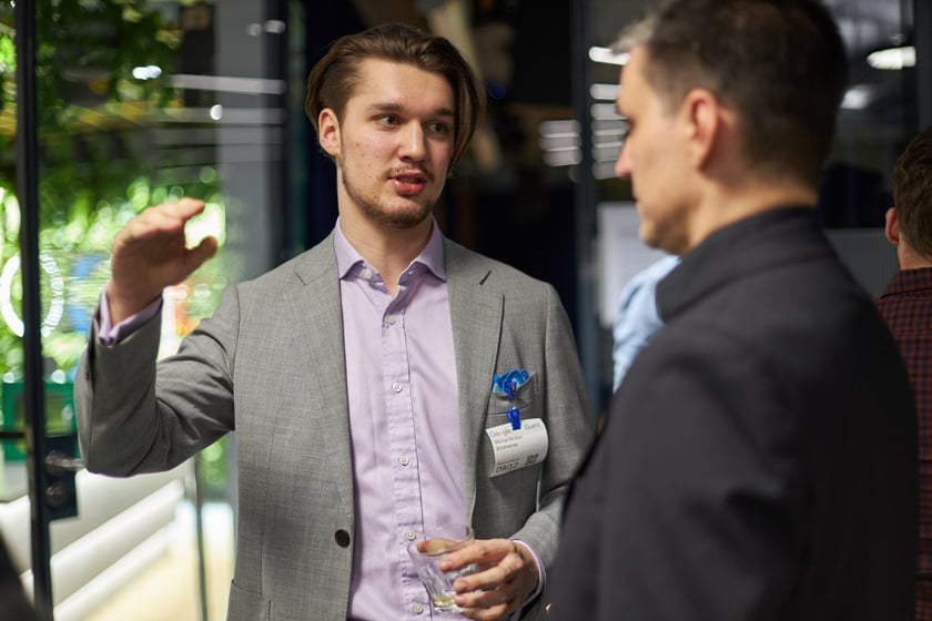 Na zdjęciu uczestnicy spotkania. W piątek, 9 grudnia br., w siedzibie Google we Wrocławiu zaprezentowano najbardziej wyczekiwaną publikację polskiej branży startupowej, czyli najnowszy raport ?Polskie Startupy 2022?.