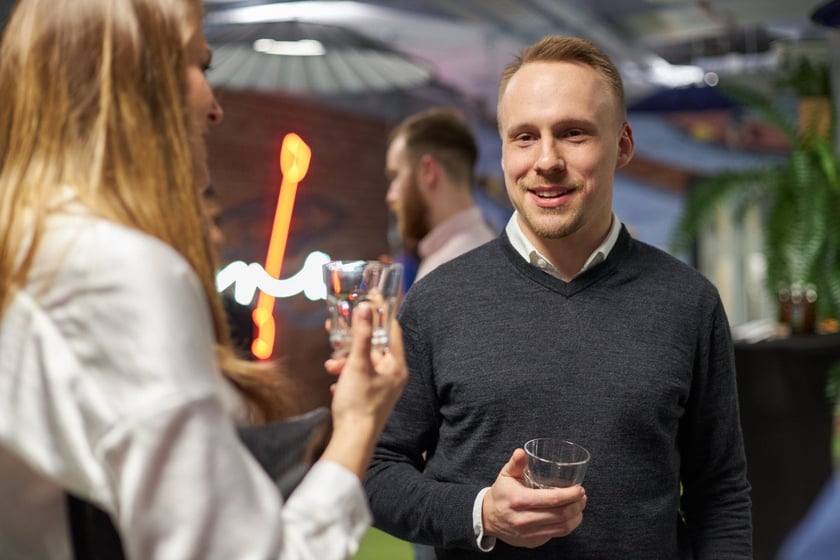 Na zdjęciu uczestnicy spotkania. W piątek, 9 grudnia br., w siedzibie Google we Wrocławiu zaprezentowano najbardziej wyczekiwaną publikację polskiej branży startupowej, czyli najnowszy raport ?Polskie Startupy 2022?.