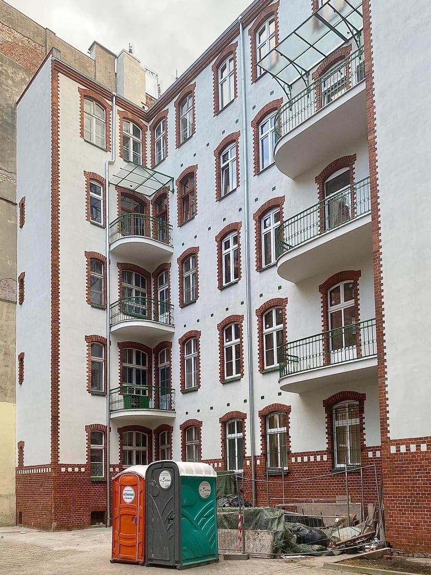ul. Komuny Paryskiej 58-60
