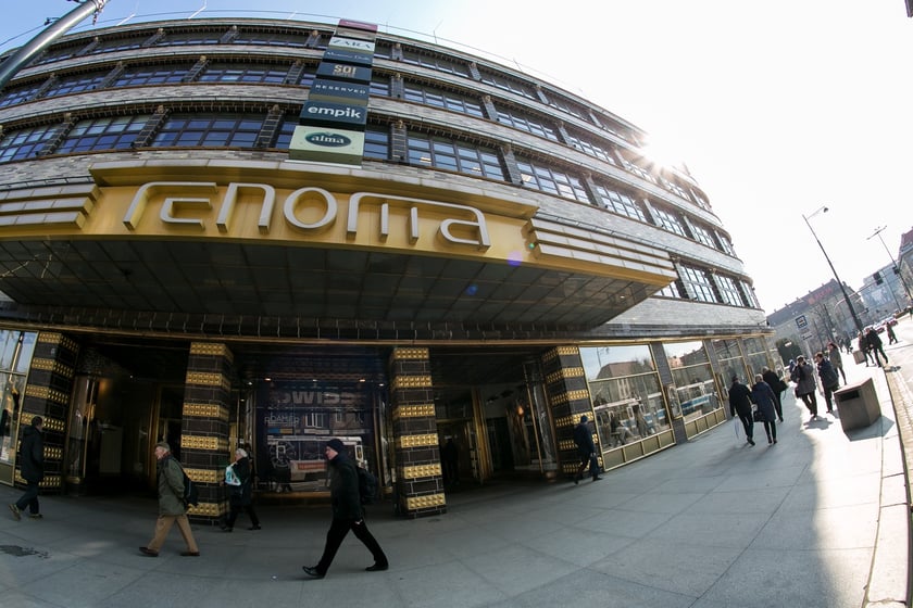 Na zdjęciu widać Pedet Renoma ? Wrocław