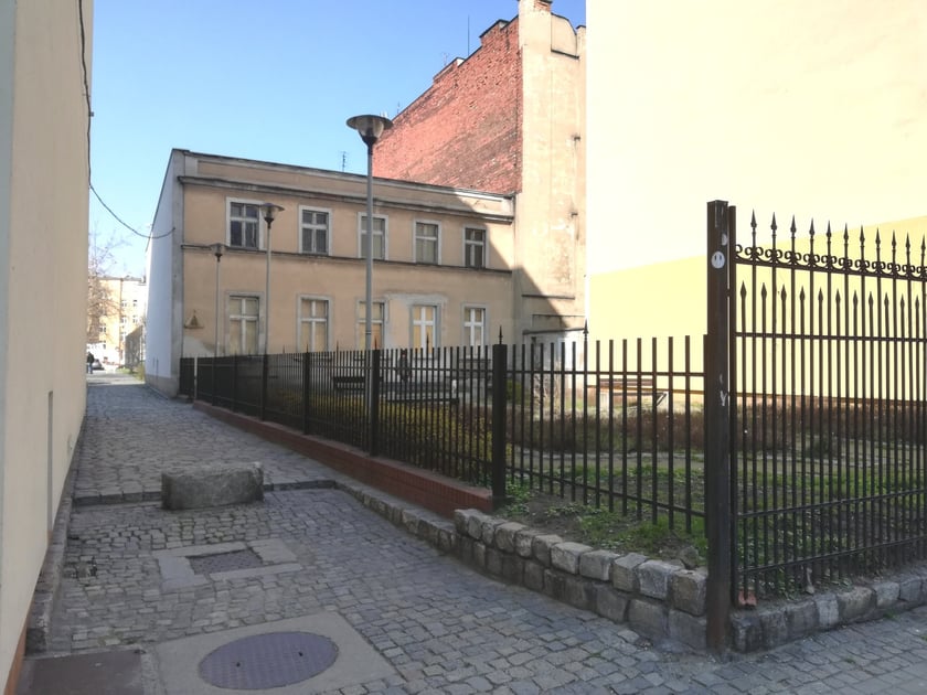 Ulica Kazimierza Jagiellończyka 38, plac Grunwaldzki, Śródmieście. Cena: 1 300 000 zł