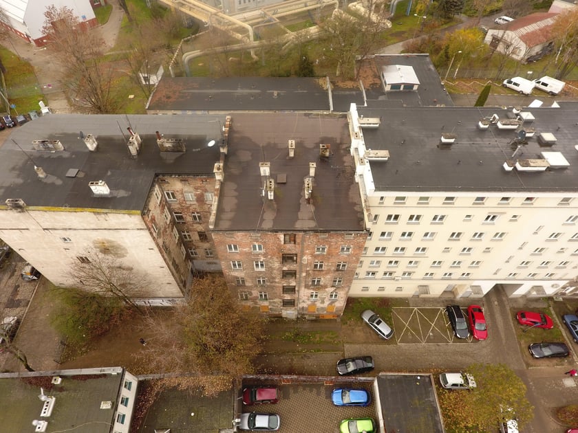 Powierzchnia działki: 295 mkw.


Powierzchnia budynku: 679 mkw.

Cena wywoławcza: 2 640 000 zł



&nbsp;
&nbsp;