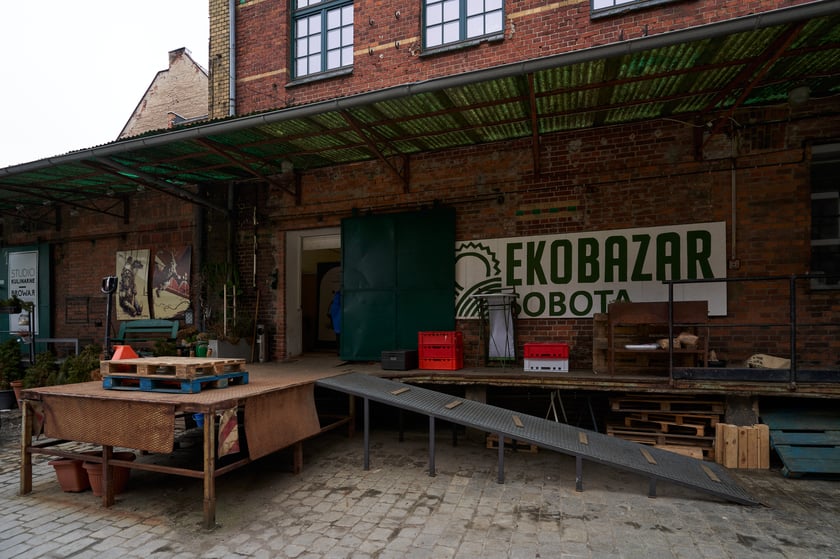 Zdjęcia z Ekobazaru przy ul. Hubskiej we Wrocławiu