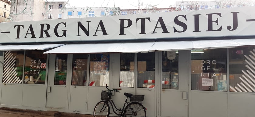 Na zdjęciu targowisko przy ul. Ptasiej