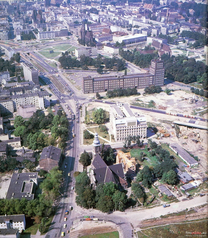 Lata 1990-1991 , Okolice ul. Traugutta i pl. Społecznego