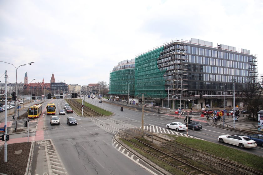 Biurowiec Infinity przy pl. Jana Pawła II&nbsp;