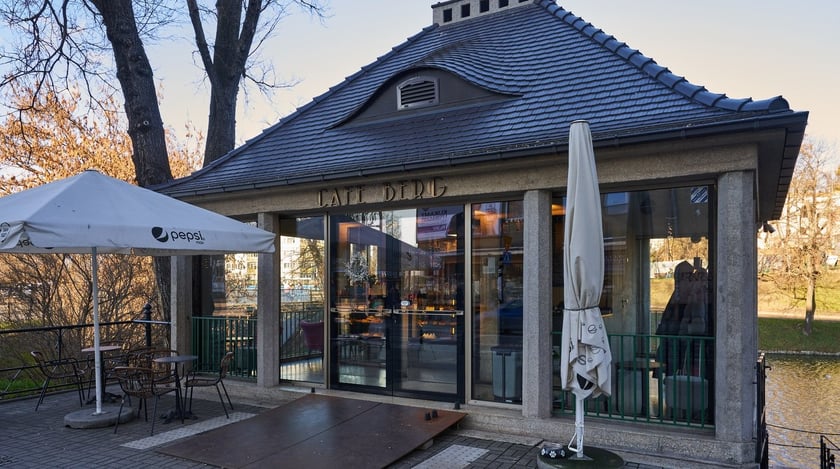 Kawiarnia Cafe Berg, domek nad fosą Maxa Berga we Wrocławiu