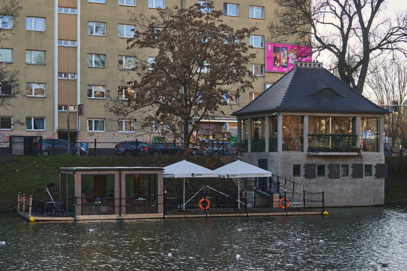 Kawiarnia Cafe Berg, domek nad fosą Maxa Berga we Wrocławiu
