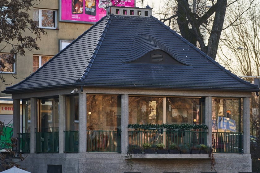 Kawiarnia Cafe Berg, domek nad fosą Maxa Berga we Wrocławiu