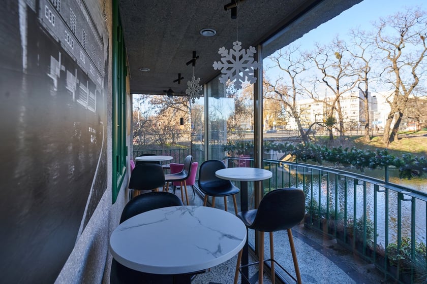 Kawiarnia Cafe Berg, domek nad fosą Maxa Berga we Wrocławiu