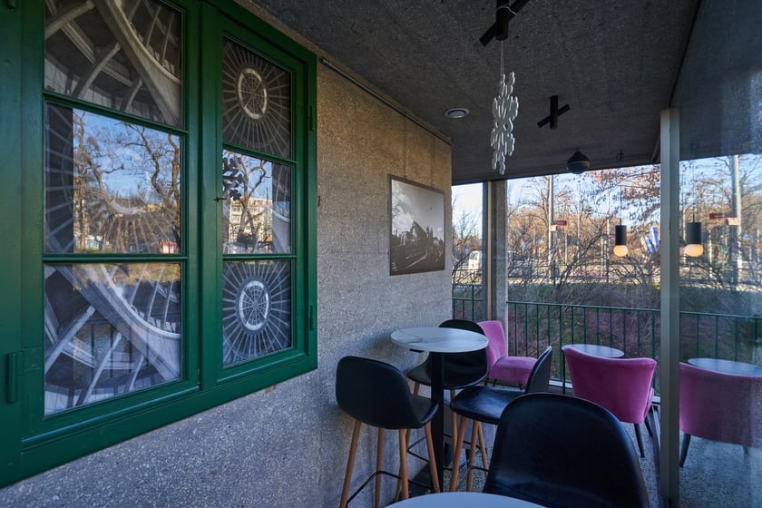 Kawiarnia Cafe Berg, domek nad fosą Maxa Berga we Wrocławiu