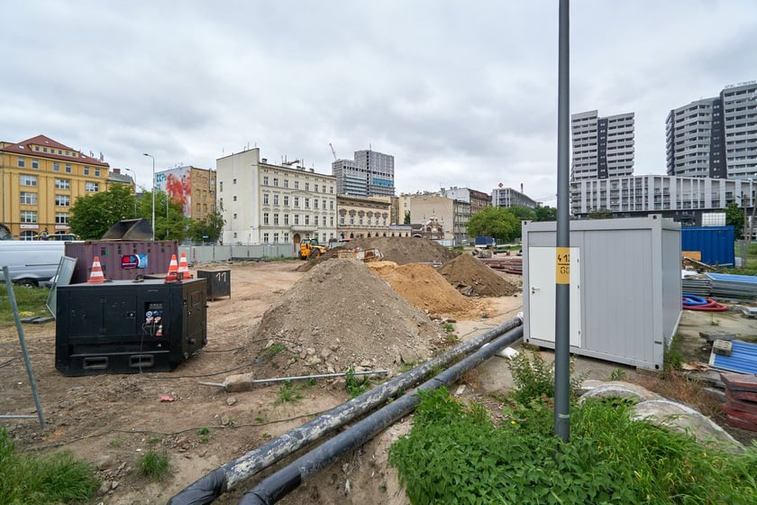 Prace na pl. Jana Pawła II, tam gdzie był biurowiec Cuprum