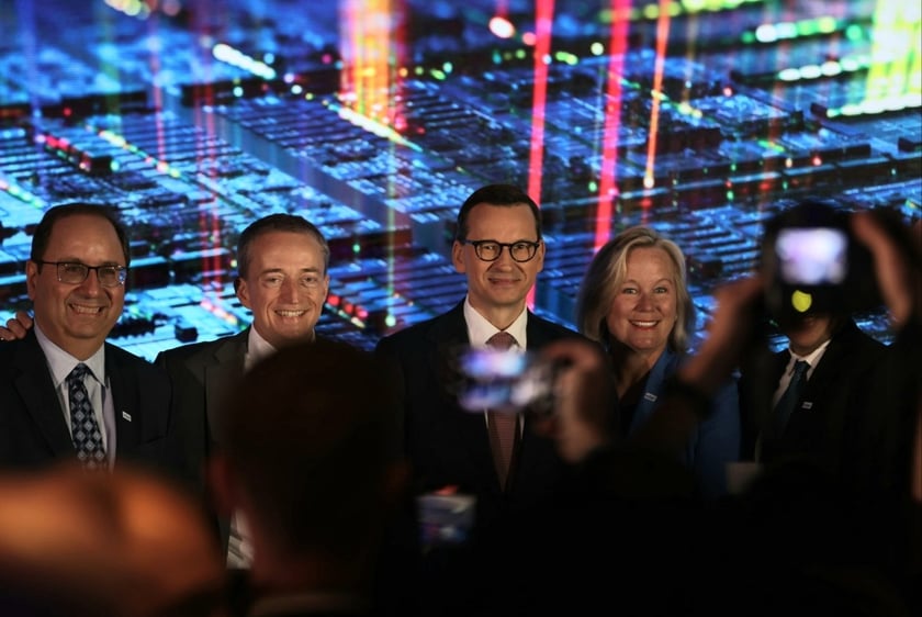 Intel, największy producent mikroprocesorów na świecie, zainwestuje rekordowe pieniądze w fabrykę pod Wrocławiem, 16 czerwca konferencja prasowa