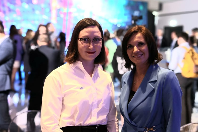 Intel, największy producent mikroprocesorów na świecie, zainwestuje rekordowe pieniądze w fabrykę pod Wrocławiem, 16 czerwca konferencja prasowa