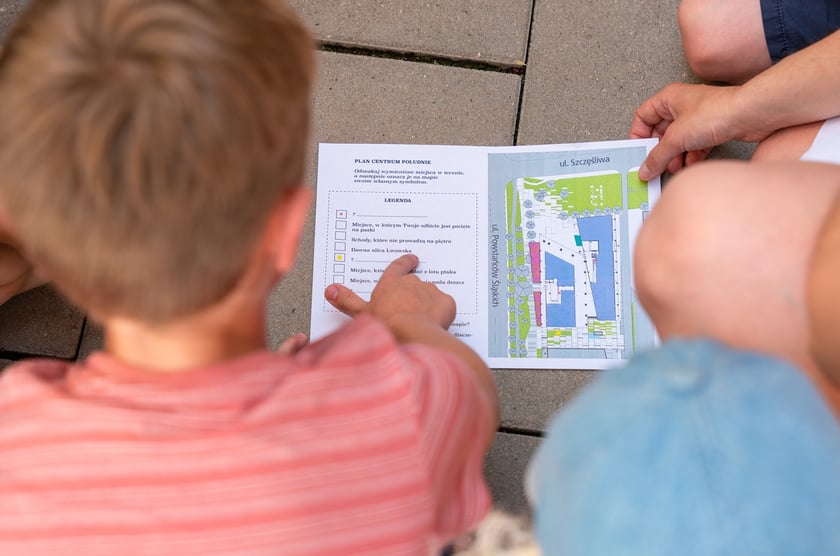 Nowy skwer przy Powstańców Śląskich i mieszkańcy na pikniku z okazji otwarcia