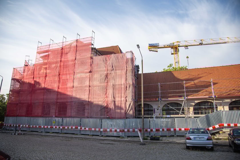 Dawny Dom Kultury Agora przy placu Piłsudskiego