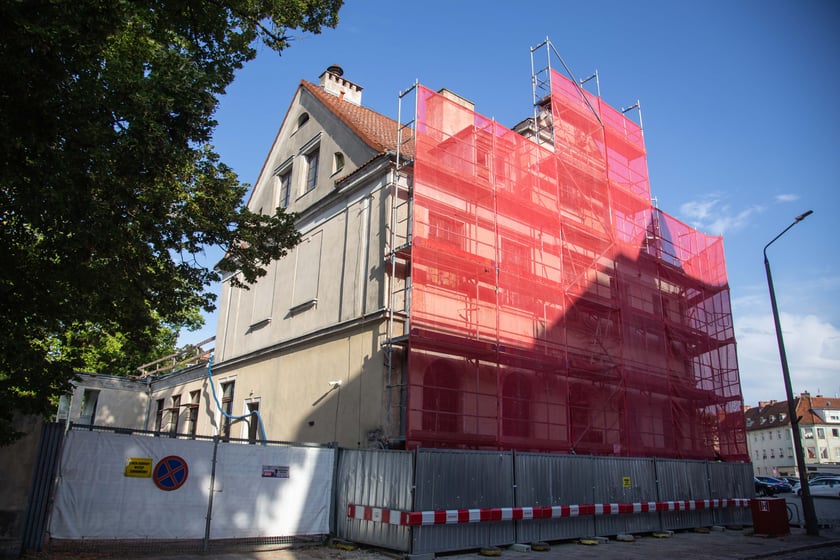 Dawny Dom Kultury Agora przy placu Piłsudskiego