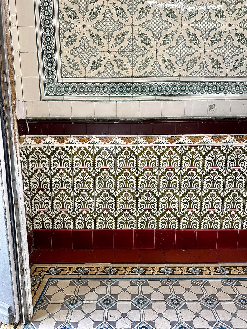 Filip Heliasz na swoich zdjęciach  pokazuje perły miejskiej architektury. Najnowsze odkrycia w kamienicach we Wrocławiu