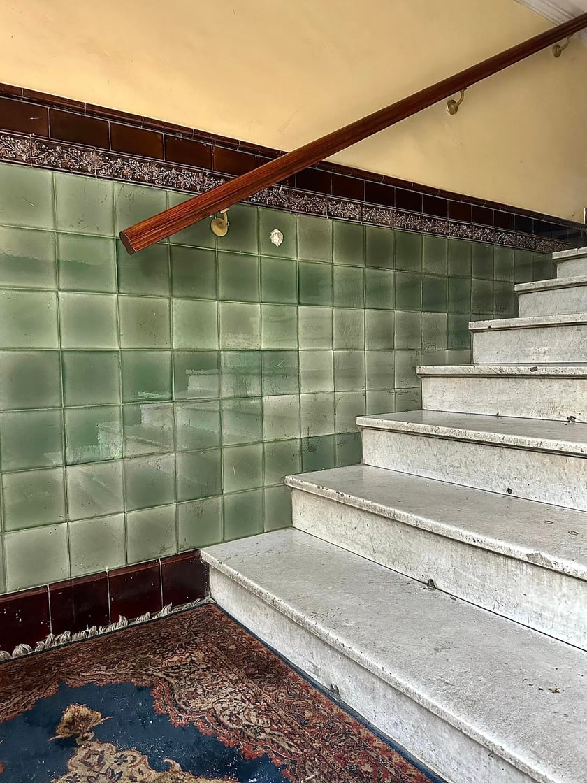 Filip Heliasz na swoich zdjęciach  pokazuje perły miejskiej architektury. Najnowsze odkrycia w kamienicach we Wrocławiu