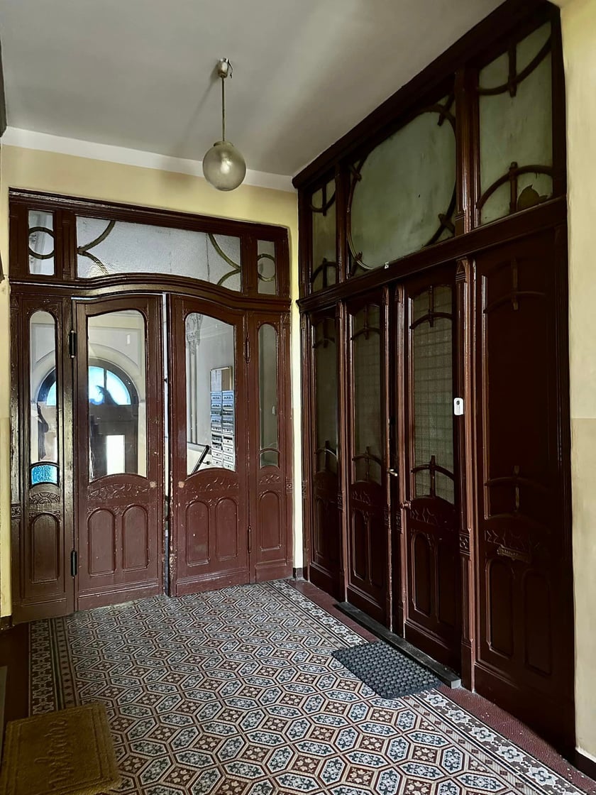 Filip Heliasz na swoich zdjęciach  pokazuje perły miejskiej architektury. Najnowsze odkrycia w kamienicach we Wrocławiu