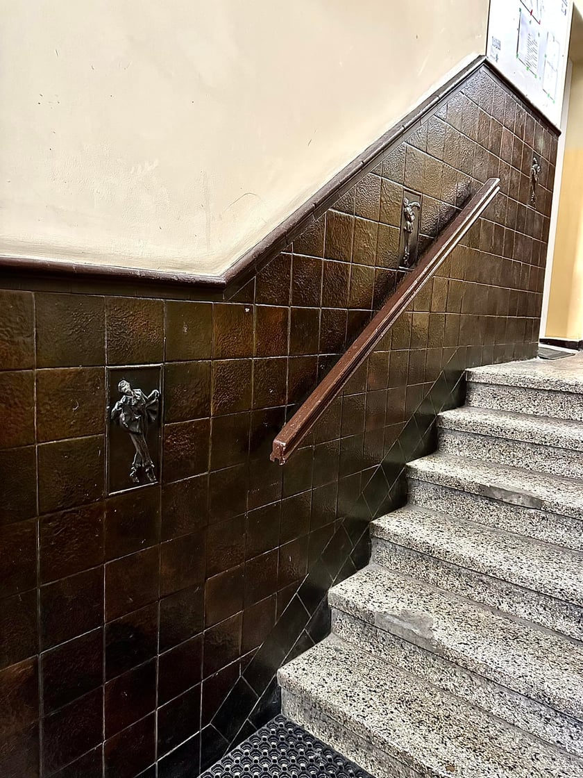 Filip Heliasz na swoich zdjęciach  pokazuje perły miejskiej architektury. Najnowsze odkrycia w kamienicach we Wrocławiu