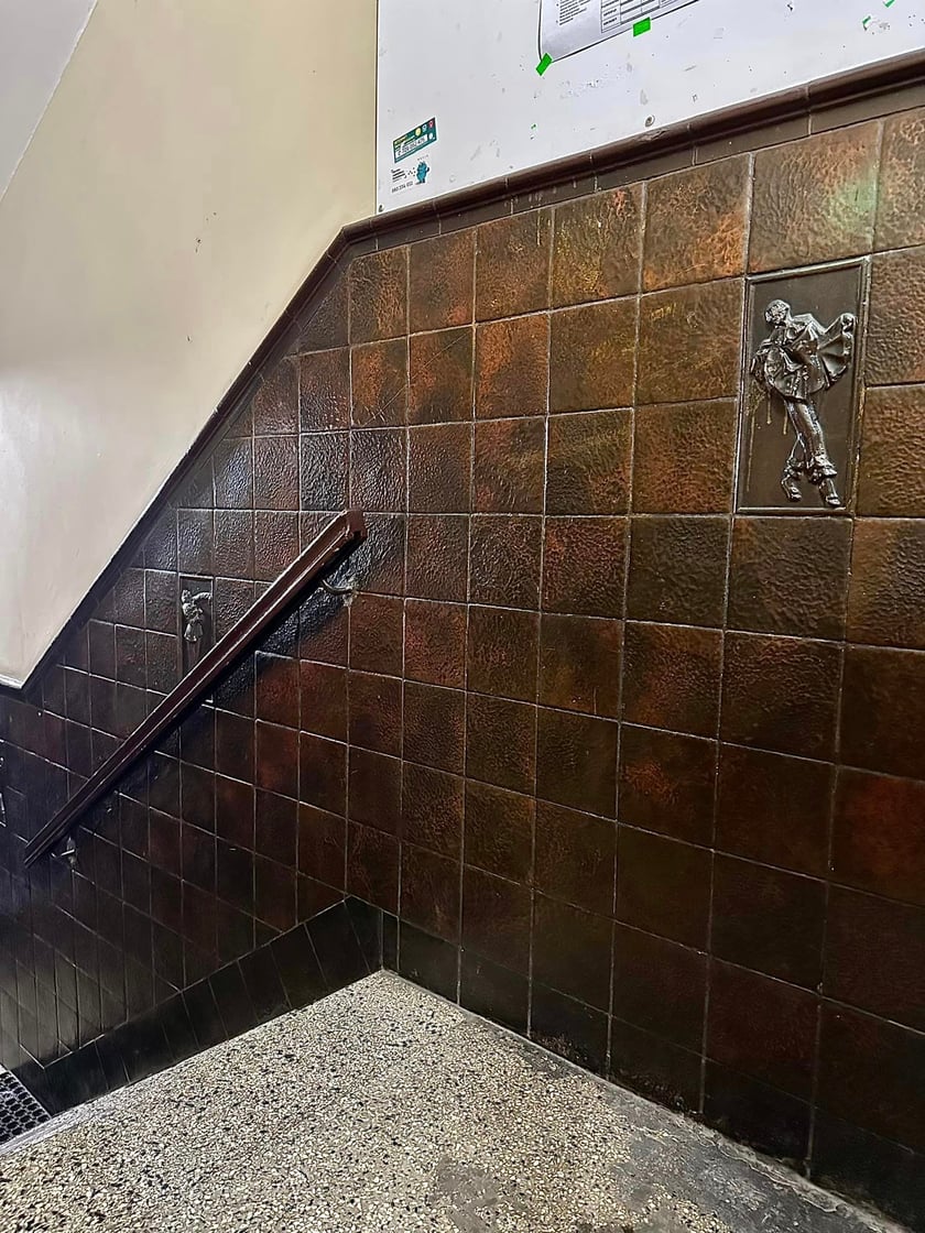 Filip Heliasz na swoich zdjęciach  pokazuje perły miejskiej architektury. Najnowsze odkrycia w kamienicach we Wrocławiu