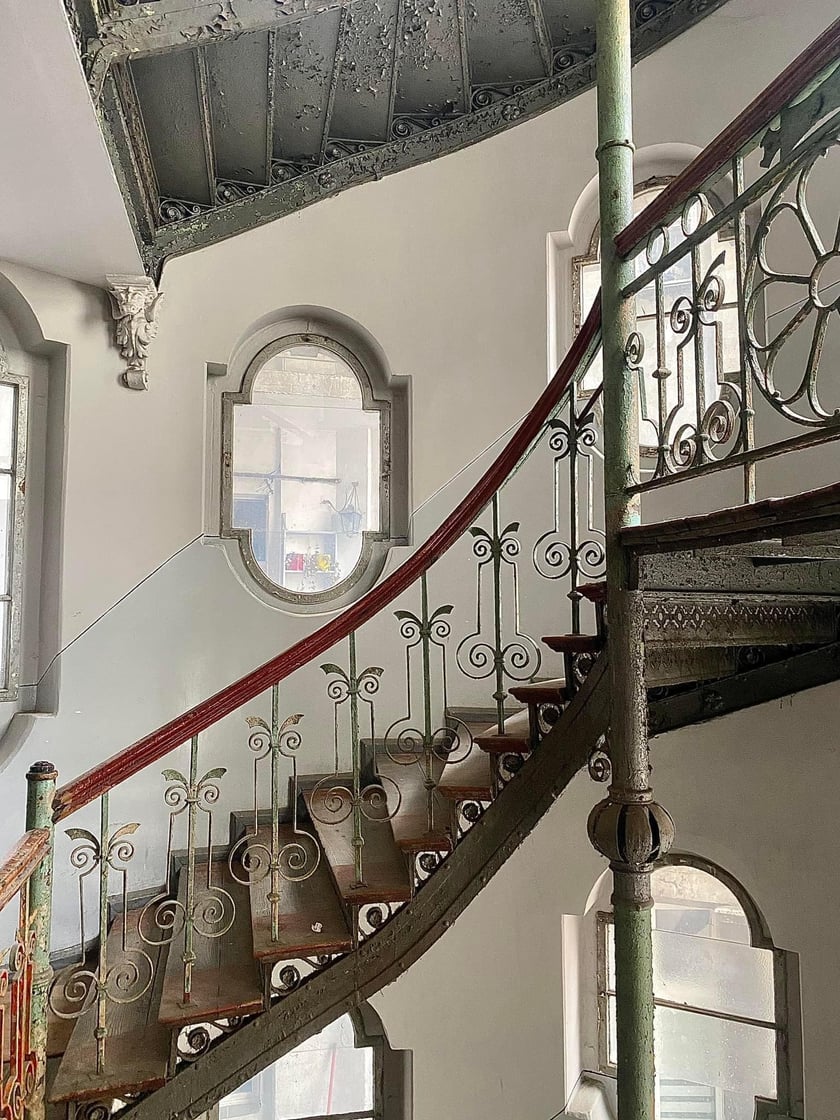 Filip Heliasz na swoich zdjęciach  pokazuje perły miejskiej architektury. Najnowsze odkrycia w kamienicach we Wrocławiu