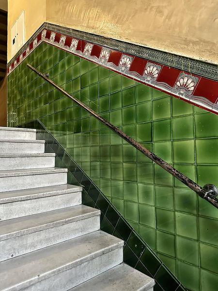 Filip Heliasz na swoich zdjęciach  pokazuje perły miejskiej architektury. Najnowsze odkrycia w kamienicach we Wrocławiu